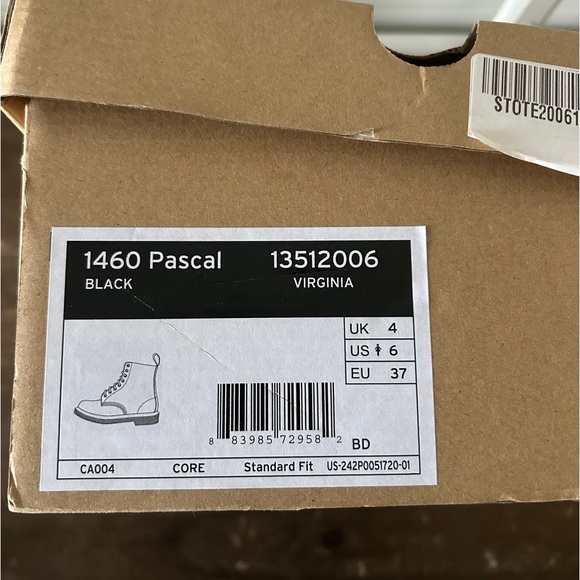 Leather Dr. Martens - Picture 3 of 5